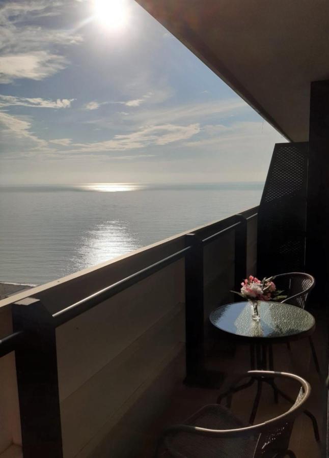 Aparthotel Orbi City Sea View - Special Category Batumi Zewnętrze zdjęcie