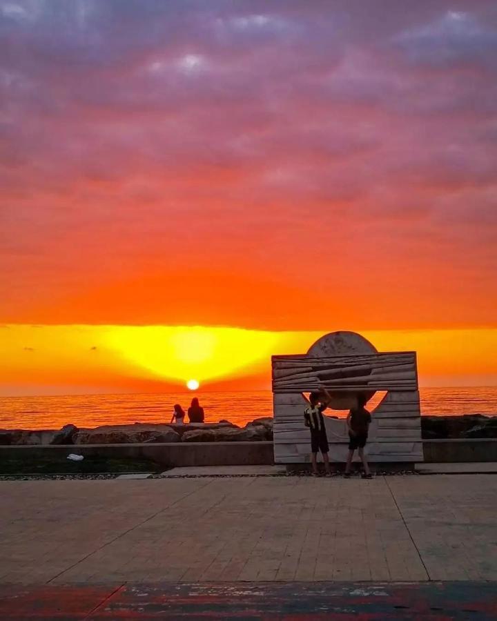 Aparthotel Orbi City Sea View - Special Category Batumi Zewnętrze zdjęcie